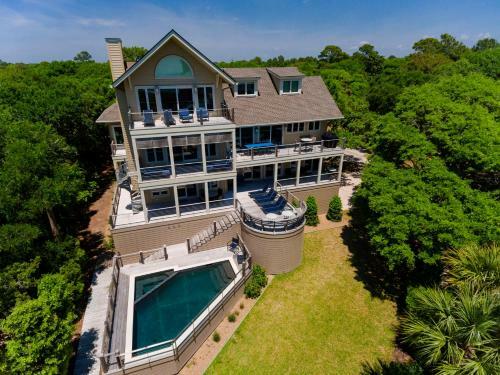 44 Surfsong Road