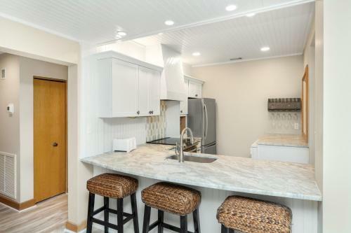 4906 Turtle Point Villa