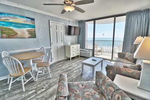 Aparthotel Suites At The Beach