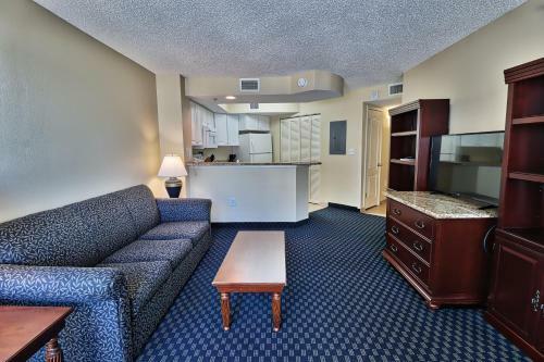 Aparthotel Suites At The Beach