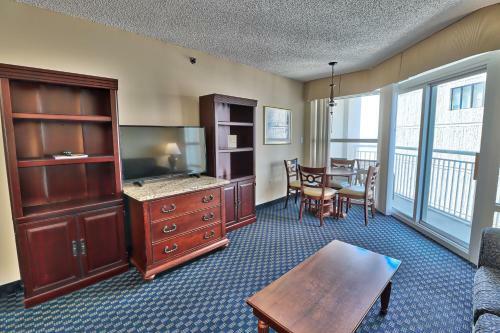 Aparthotel Suites At The Beach