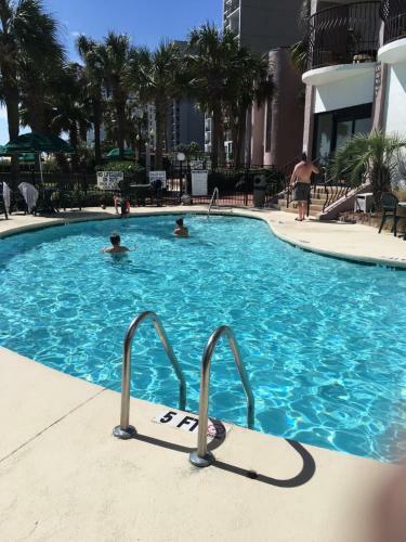 Aparthotel Suites At The Beach