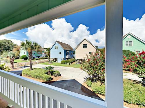 1027 North Sea Bridge Court Home