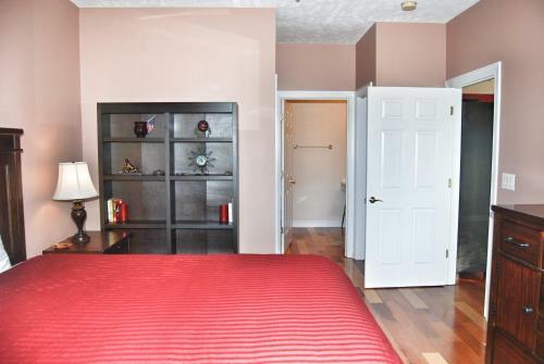 Apartamento 6000 Windsor Green Way 301 Condo