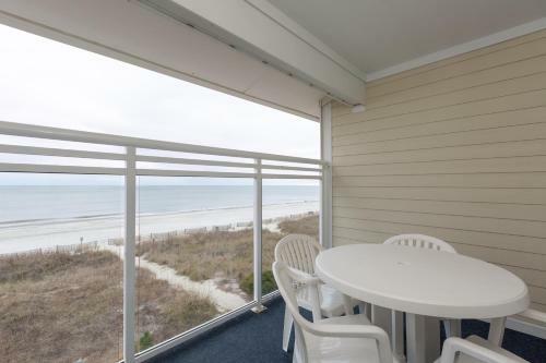 Hotel A Place At The Beach By Capital Vacations