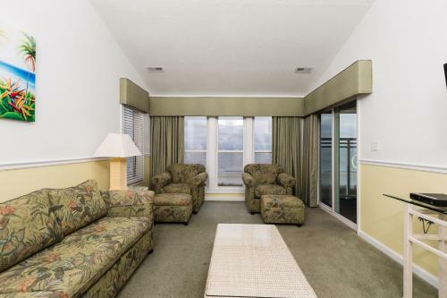 Hotel A Place At The Beach By Capital Vacations