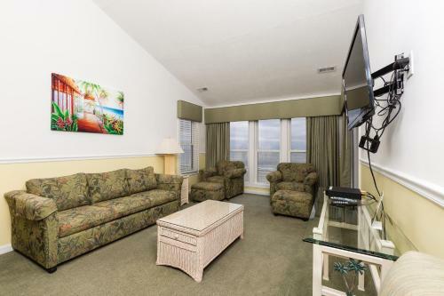 Hotel A Place At The Beach By Capital Vacations