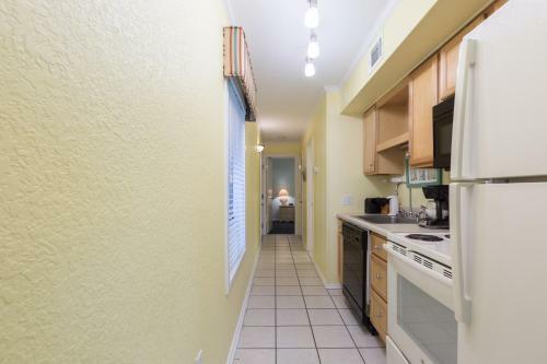 Hotel A Place At The Beach By Capital Vacations