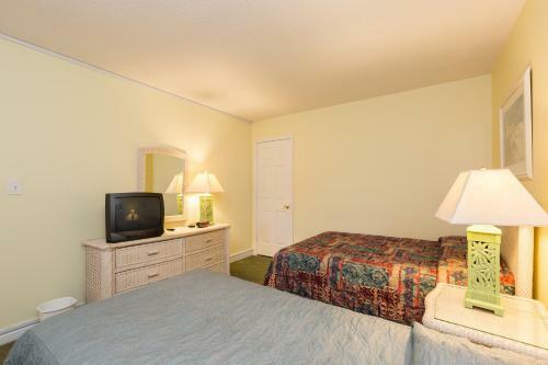 Hotel A Place At The Beach By Capital Vacations