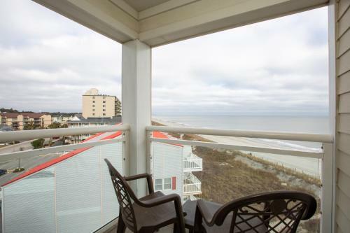 Hotel A Place At The Beach By Capital Vacations