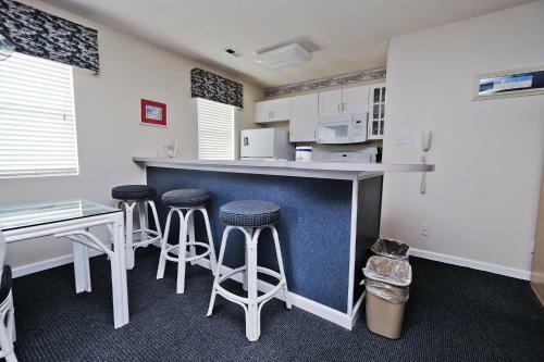 Hotel Beach Vacation Condos South