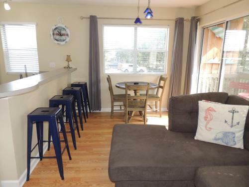 Hotel Beach Vacation Condos South