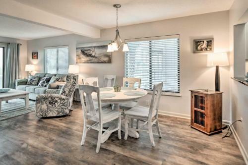 Apartamento Luxe Island Condo With Deck Play, Swim And Relax!