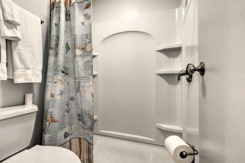 Apartamento Luxe Island Condo With Deck Play, Swim And Relax!