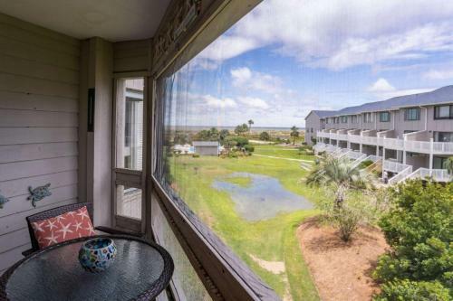 L 212 Harbor Island Condo