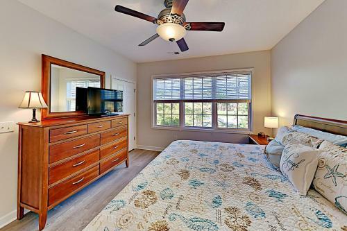 Apartamento Arbor Trace Getaway - Golf Course Views & Pool Condo