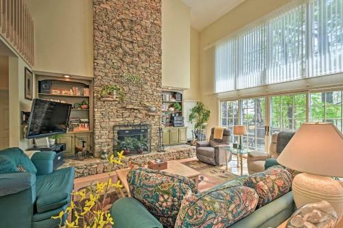 Idyllic Lakefront Westminster Home With Private Dock