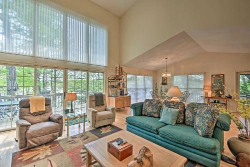 Idyllic Lakefront Westminster Home With Private Dock