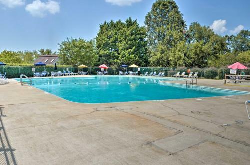 Picturesque Lake Hartwell Home With Pool And Golf Access!