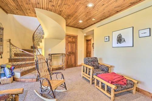 Cabin With Deck And Hot Tub, Half Mile To Terry Peak!