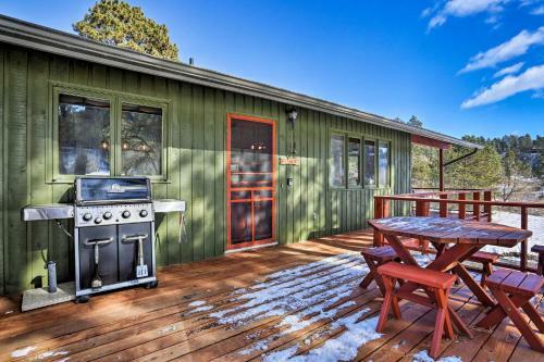 Tranquil Retreat On Creek With Deck On 30 Acres
