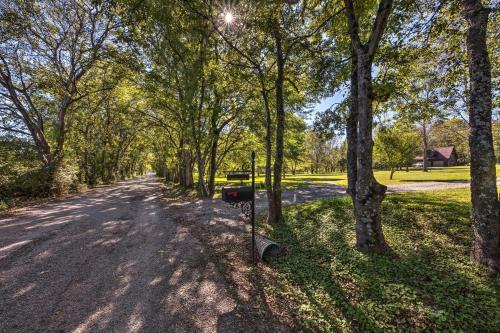 Cozy Cottage- 4mi To Dt Franklin