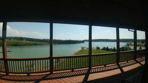 Free Xplorie Attractions Every Day! - Wonderland Cove