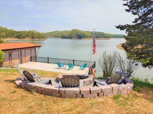 Free Attractions Every Day! - Paradise Point