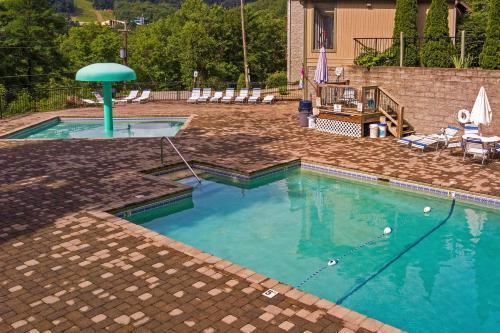 Apartamento Yeti's Hideaway With 3 Pools Near Skiing, Dining Condo