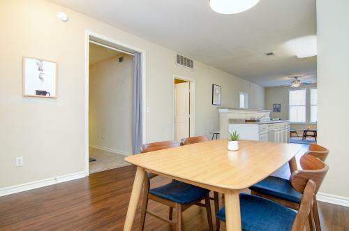 Apartamento Loft Style 1.5 Bedroom Walk 2 Downtown! Sleeps 6!