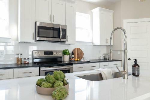 Cherokee Buyout 2 - Sleeps 20! 2 Unit Buyout!