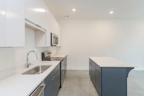 Modern Loft In Wedgewood Houston 90 Day Min