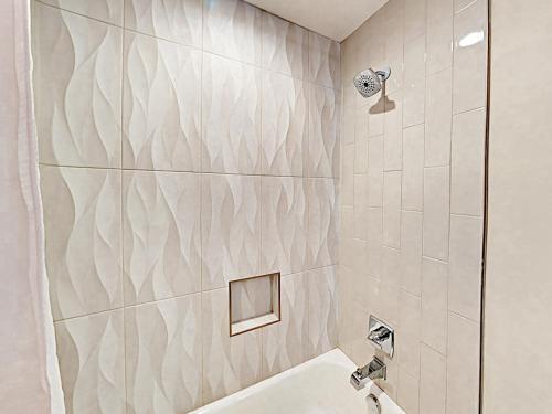 1011a 12th Ave North Townhome Townhouse