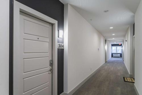 Artsy Inglewood Condo