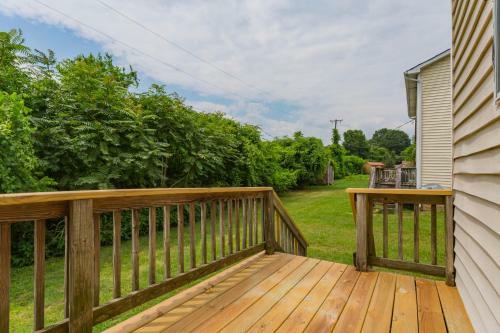 Cozy 2bd Nashville Home Close To Restaurants