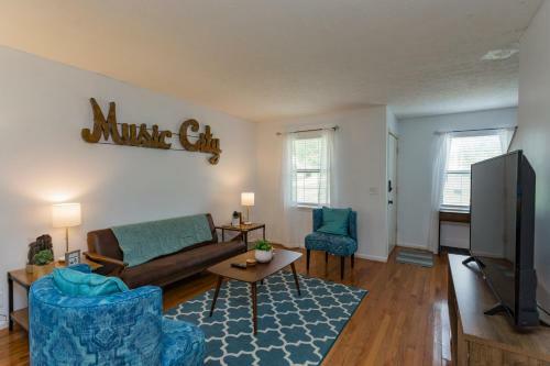 Cozy 2bd Nashville Home Close To Restaurants