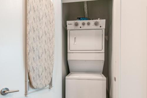 Apartamento Illume - Ultramodern Community - Poolside Patio Condo
