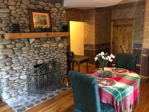 Apartamento Smokies Bed And Breakfast - Evergreen Cottage Inn