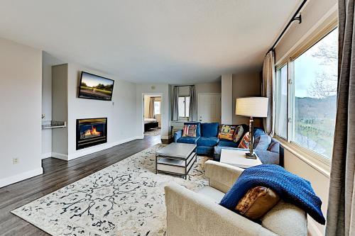 Apartamento Corner Unit With Pool & Superb River Views Condo