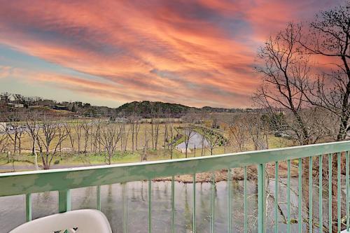 Apartamento Corner Unit With Pool & Superb River Views Condo