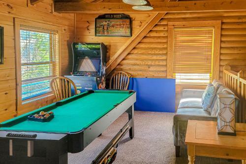 Pigeon Forge Perch