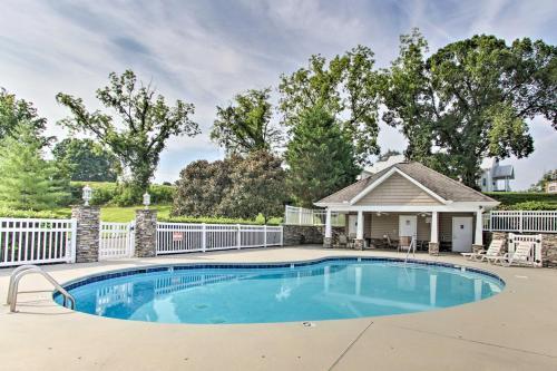 Pigeon Forge Home With Pool - 2 Miles To The Island!