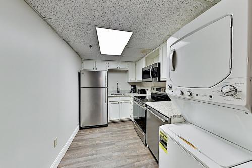 Apartamento Dual-suite Riverside Condo - Pool, Mountain Views Condo