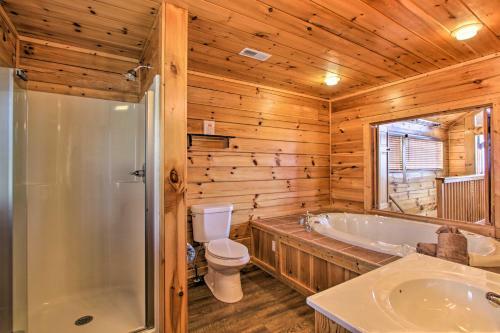 Upscale Retreat With Deck, Hot Tub, And Stunning Views