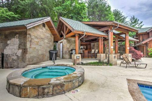 Deer Tracks Retreat In Pigeon Forge!
