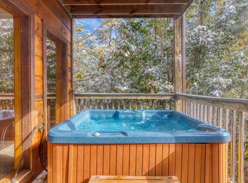 Smoky Mountain Dreamin Cabin