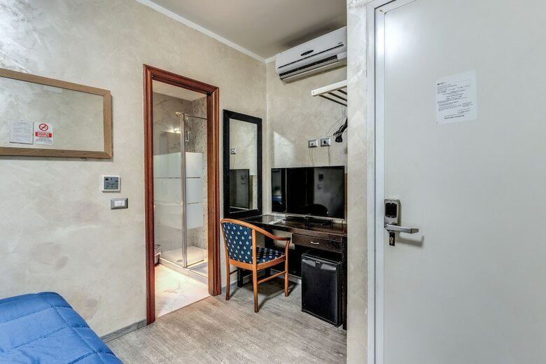 Hotel Family House