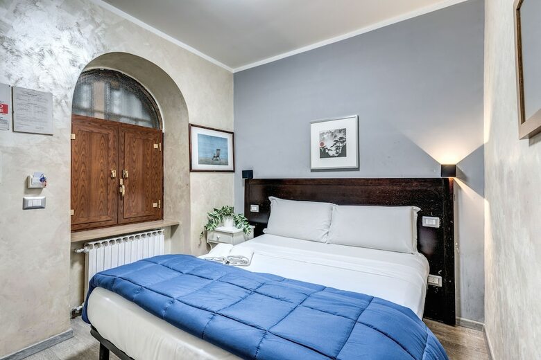 Hotel Family House
