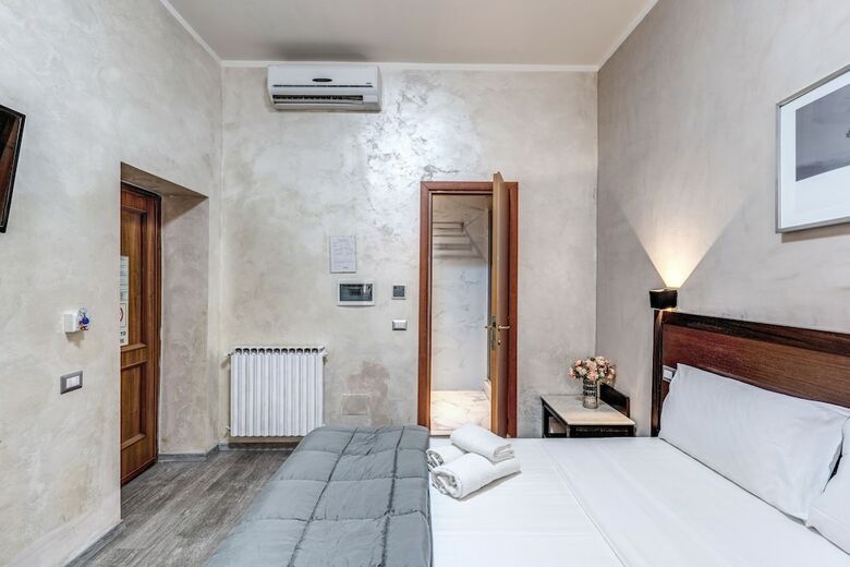 Hotel Family House