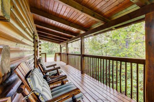 Rustic Sevierville Cabin With Spacious Porch And Views!
